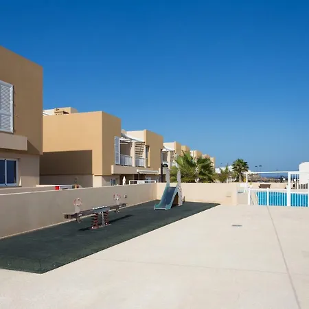 Vista Al Faro El Poris 公寓 *