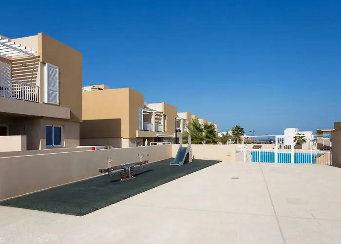 Vista Al Faro El Poris 公寓 *