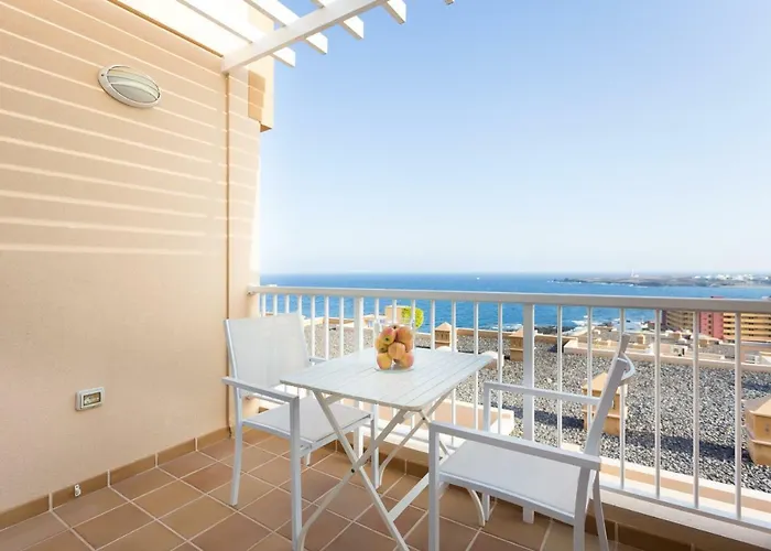 Vista Al Faro El Poris 波里斯-德阿沃纳